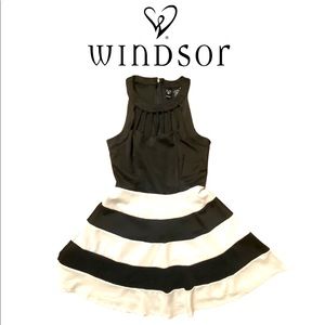 WINDSOR caged front dress size 9